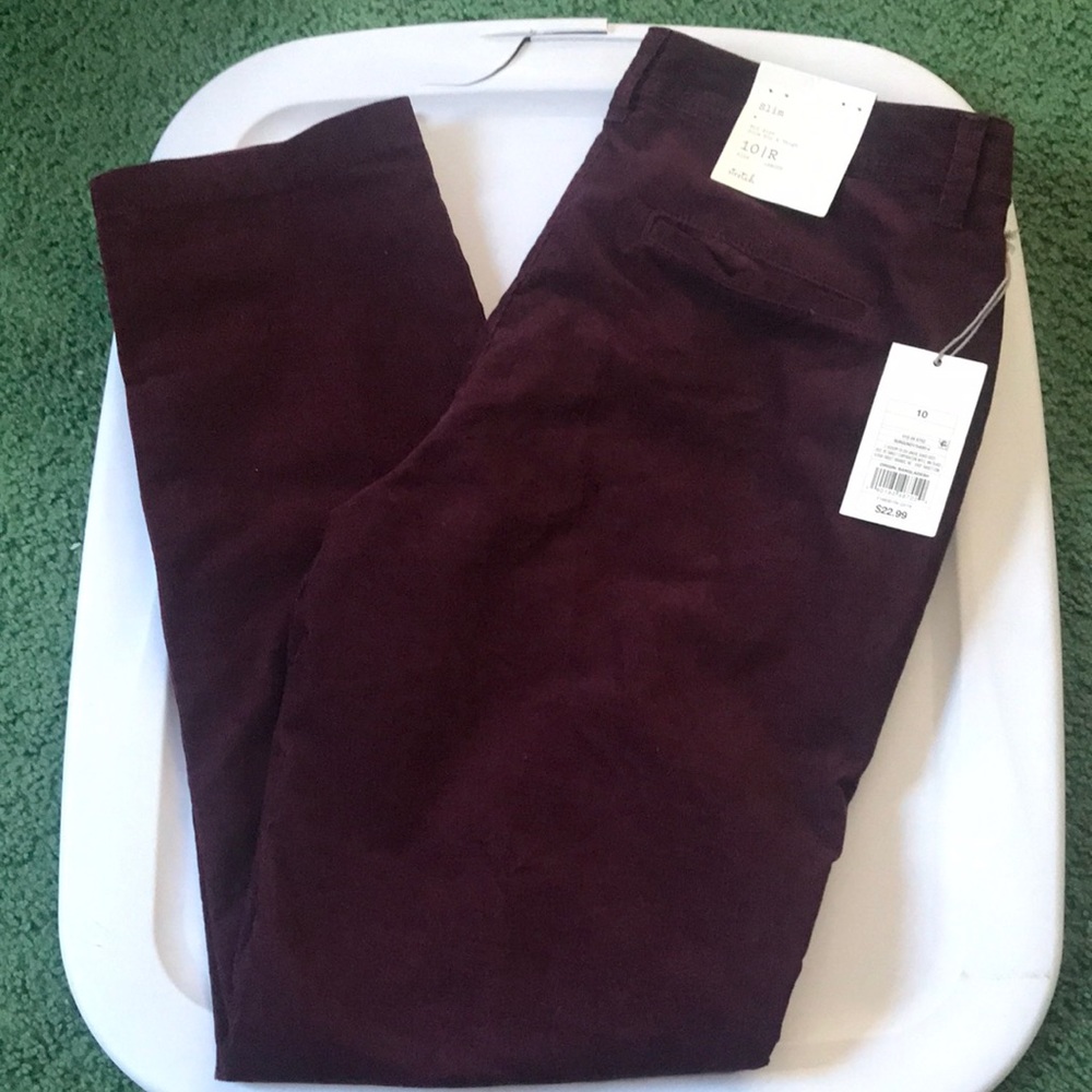 NWT A New Day size 10R burgundy slim stretch corduroy pants